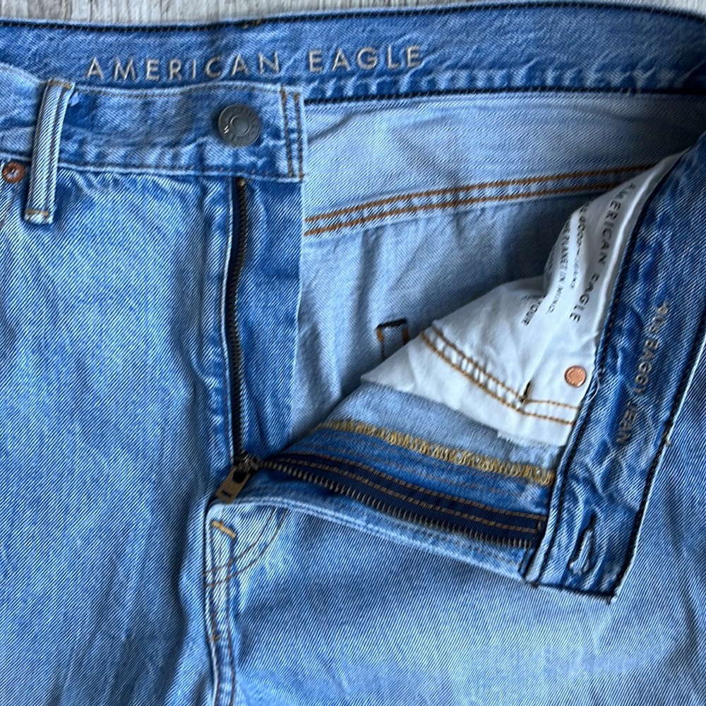 American Eagle 90’s Baggy Jeans Men’s Size‎ 34 X 30 Color: Blue